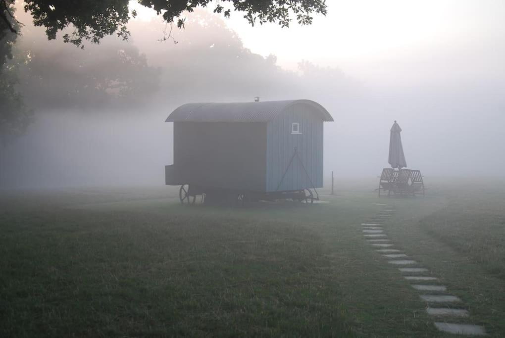 Skylark Shepherds Hut Royal Tunbridge Wells Zewnętrze zdjęcie